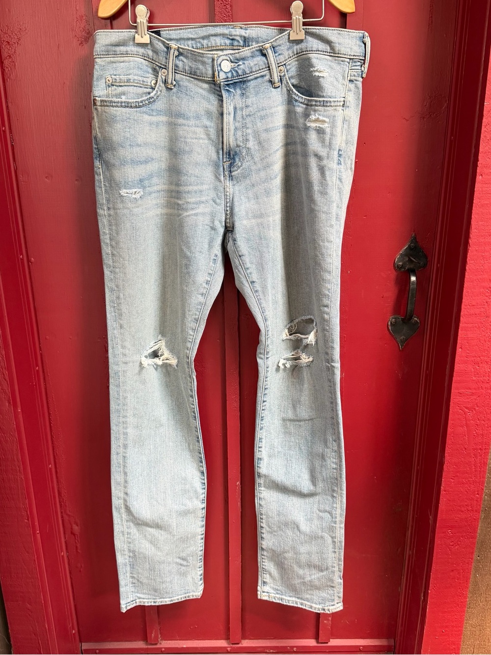 Abercrombie & Fitch NEW Distressed Slim Jeans